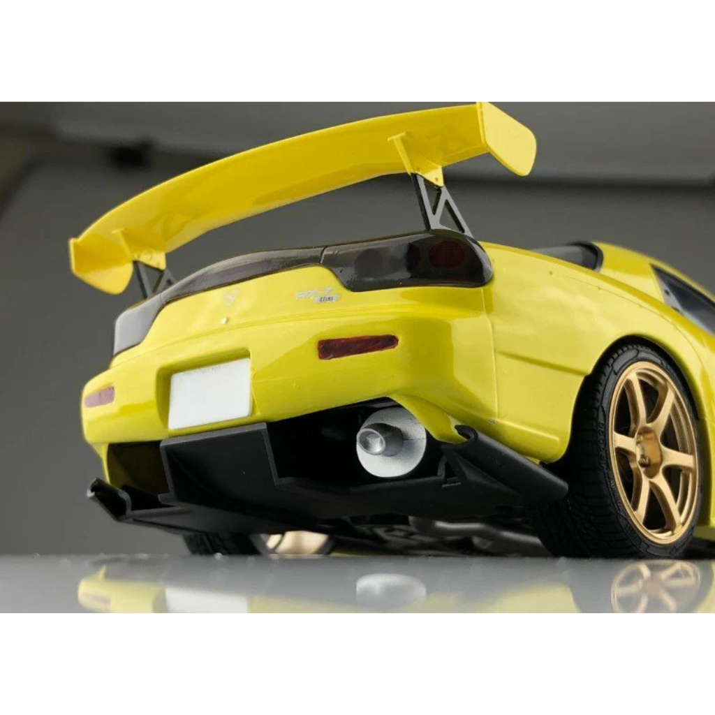 1/24 TAKAHASHI KEISUKE FD3S RX-7 PROJECT D Ver. Model Car Kit Aoshima