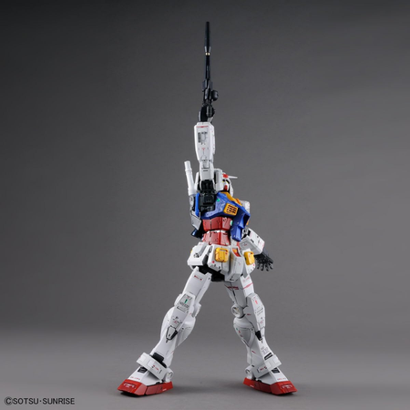 PG UNLEASHED 1/60 RX-78-2 GUNDAM Gundam Model Kit Bandai